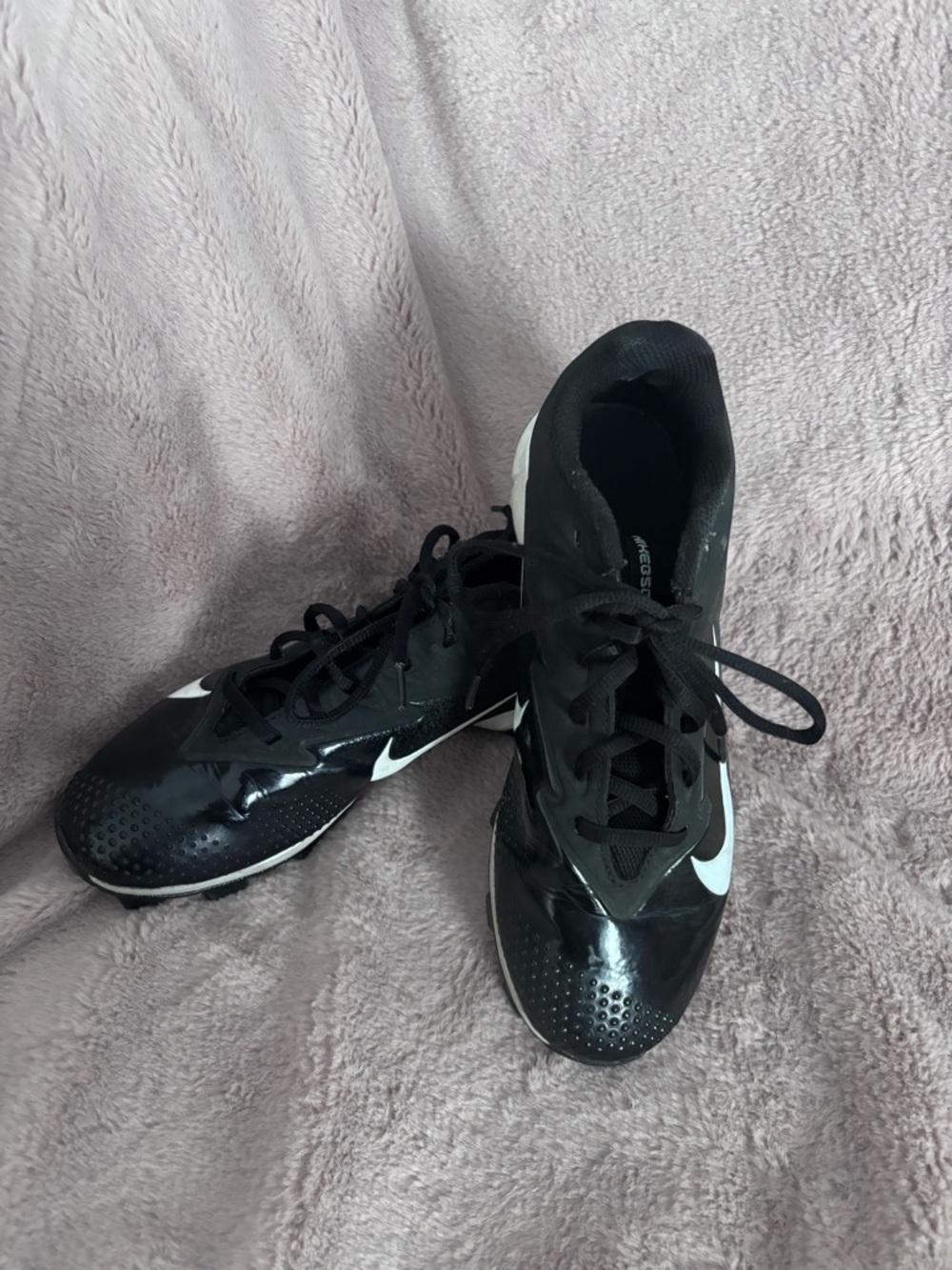 Nike Black and White Athletic Cleats